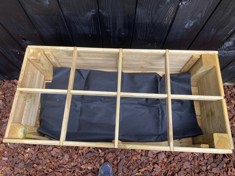 Erhöhter Kräuterkasten aus Holz 50 x 100 x 80 cm Erhöhter Kräuterkasten aus Holz 50 x 100 x 80 cm