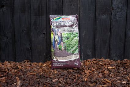 Schwarze, gedüngte Gartenerde, 25 Beutel - Fruchtbare, humusreiche Erde für die Anzucht Ihres Gartens oder Beetes